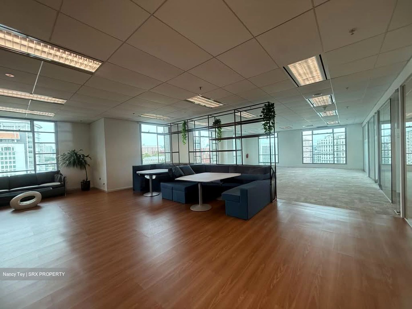 Bugis Junction (D7), Office #572117941
